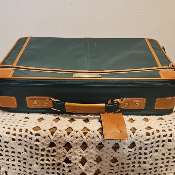 Oscar De La Renta Vintage Canvas Green & Tan Luggage Suit Case - Picture 7 of 16